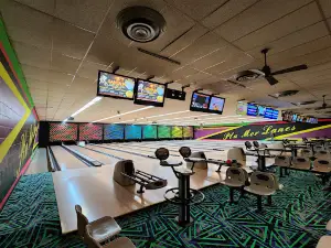 Pla Mor Lanes