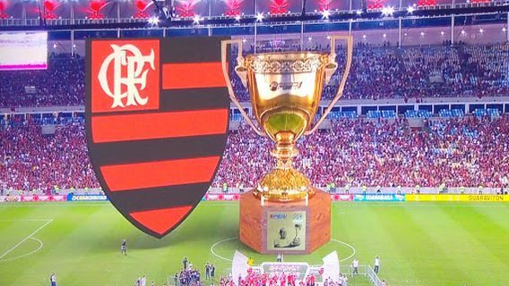 Praça Da Avenida Paranoá Parque