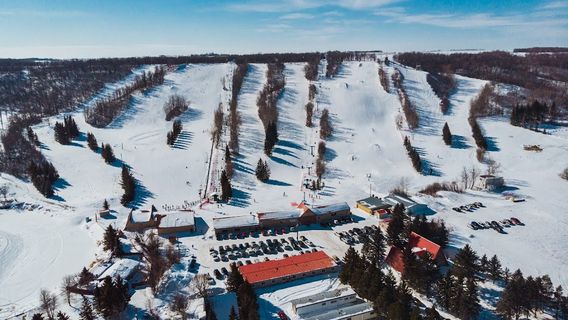 Holiday Mountain Resort