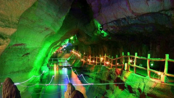 First Cave of Underground River Drifting in China
