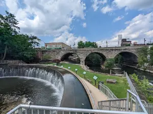 Franklin Mills Riveredge Park