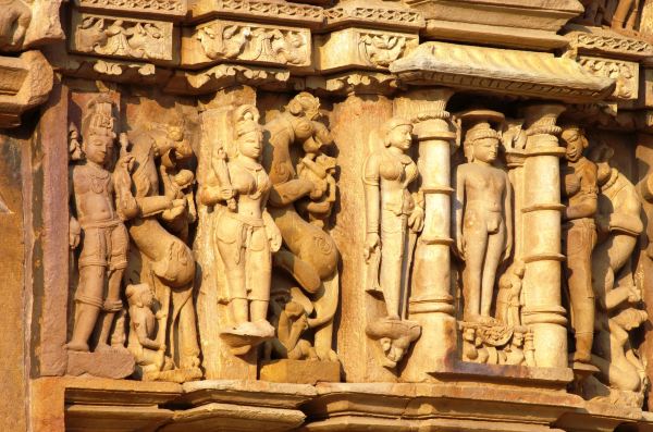 Sri Shantinath Digambar Jain Mandir