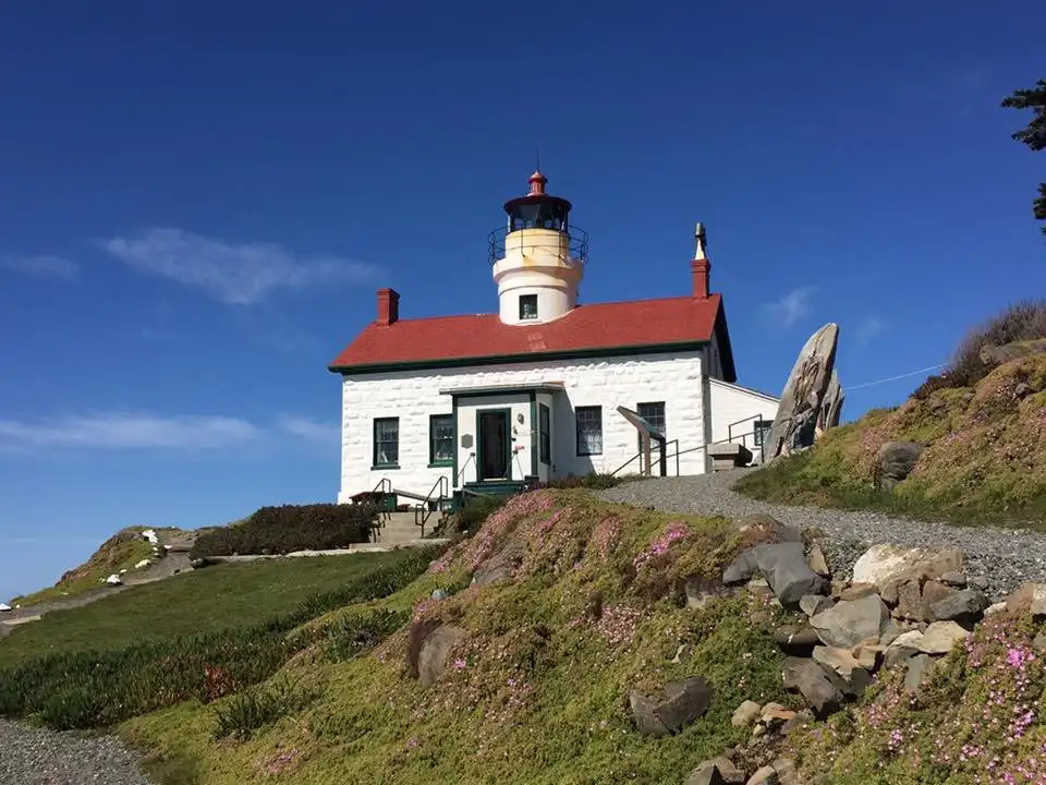 Hotels near Battery Point Light