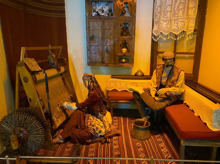 Các khách sạn gần Vakif Eserleri Museum