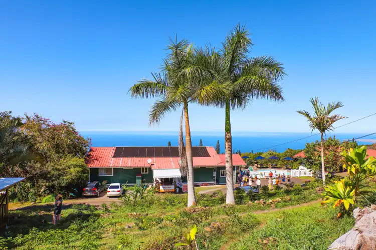 Hotels in Honalo