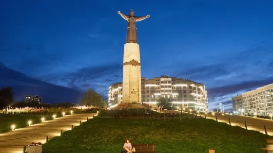 Monument Materi - Pokrovitelnitse