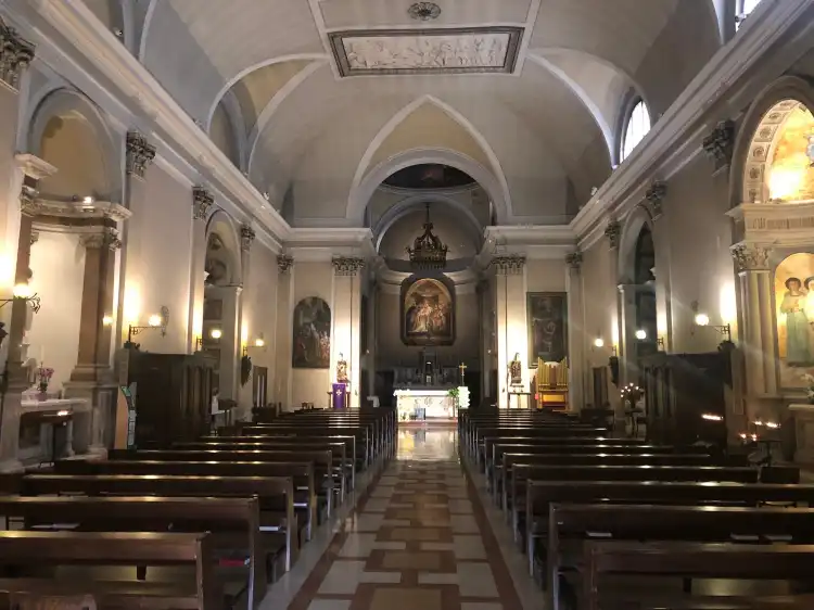 Hotels near Church of Saints Roch and Dominic