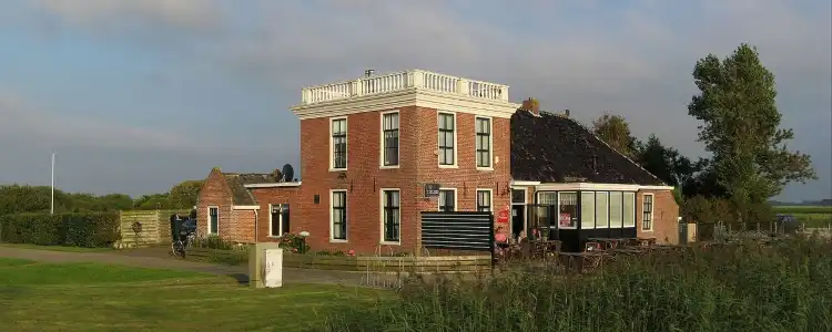 Hoteles en Pieterburen