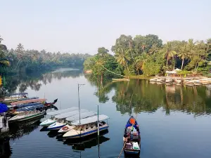 Poovar boat service