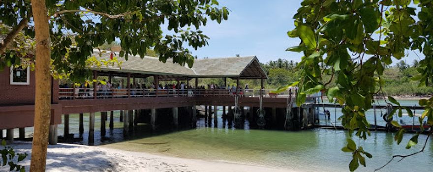 Pantai Melaka Beach