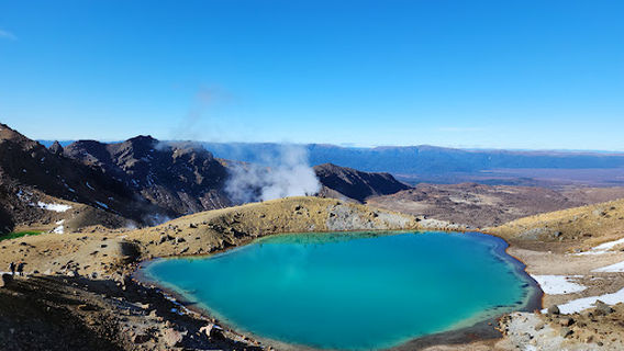 Tongariro Crossing Emerald Lake Lookout