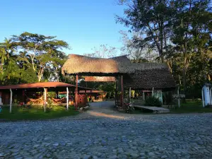 Yuraventura villa tunari