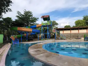 Wisata Wana Dander