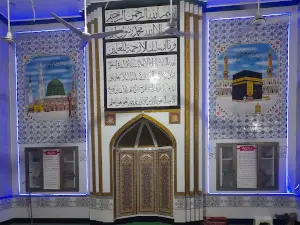 Abdullah Masjid,Trag