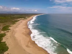 Playa Piedra De Tlacoyunqe