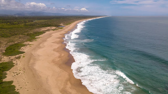 Playa Piedra De Tlacoyunqe