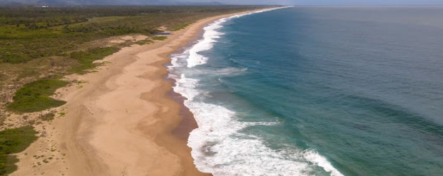 Playa Piedra De Tlacoyunqe