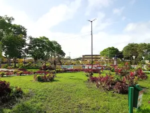 Doña Menca De Leoni Park