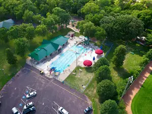 Glencoe Aquatic Center Pool