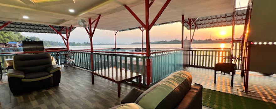 Rumah Rakit Maraie Kg Padang Rumbia