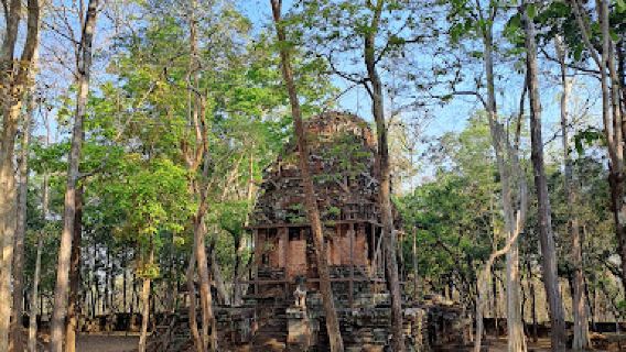 Damrei Kandoeng and Ktum Temples