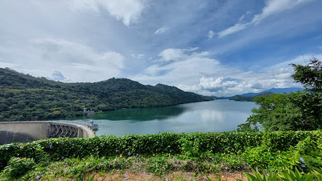 Victoria Dam Viewpoint and Victoria Observation Room