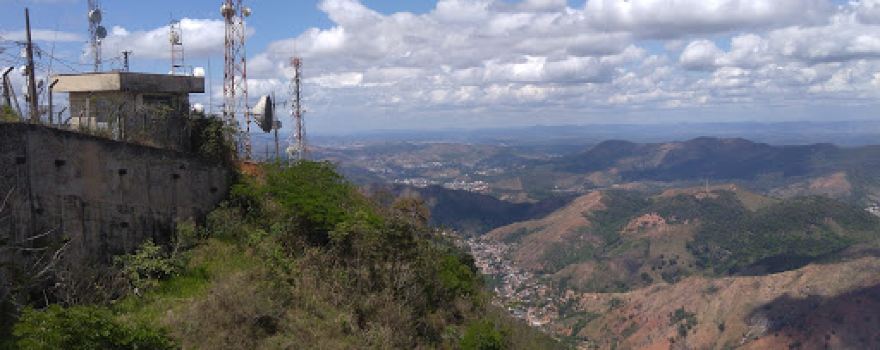 Pico do Ana Moura - 980 mts