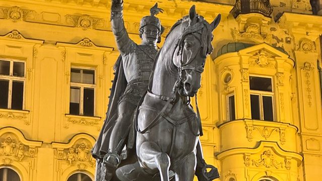 Ban Josip Jelačić Statue