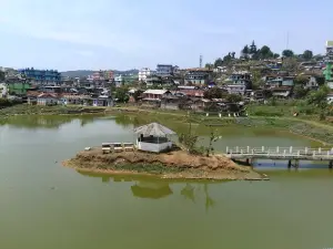 Tsumang Lake