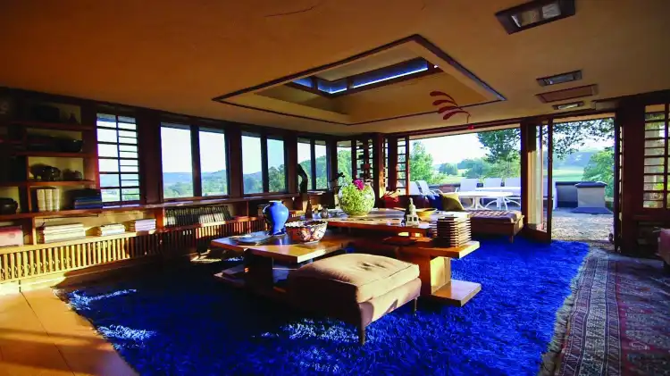 Hotels in Iowa County
