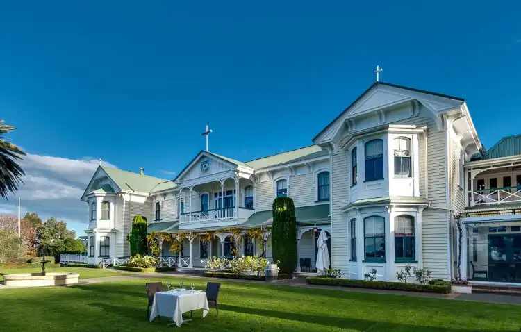 Hotels near Mission Estate Winery