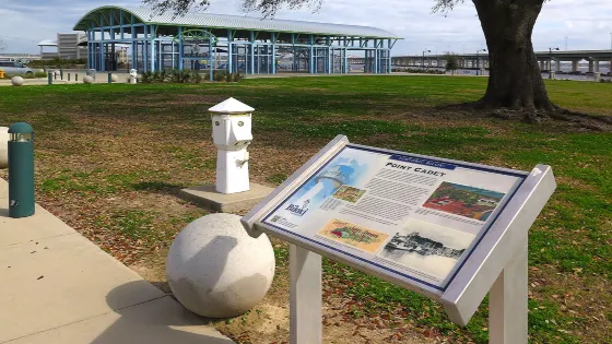 Point Cadet Plaza