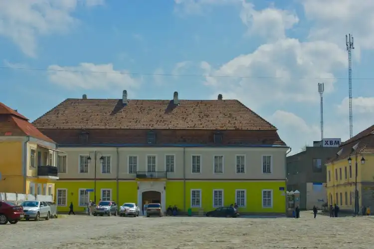 Hotels near Kamianets-Podilskyi Gallery of Arts