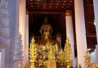 Wat Phra That Chae Haeng