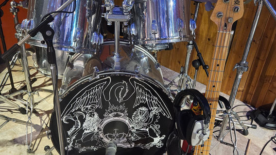 Queen Studio Experience