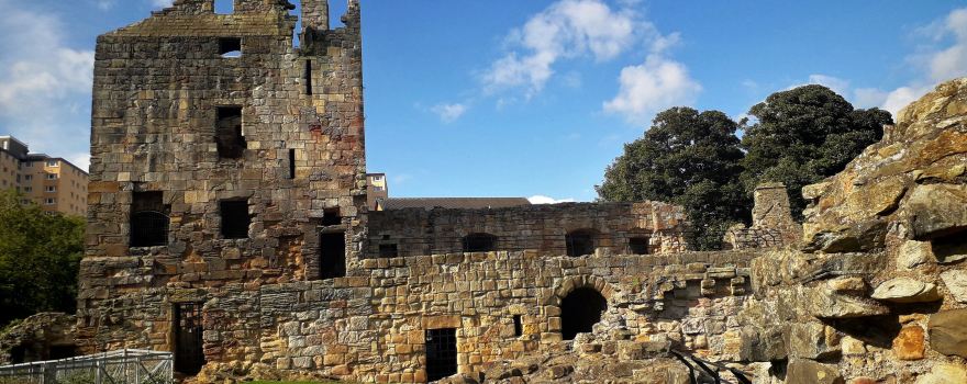 Ravenscraig Castle