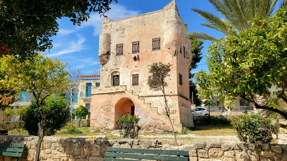 Hotels near Tower of Markellos