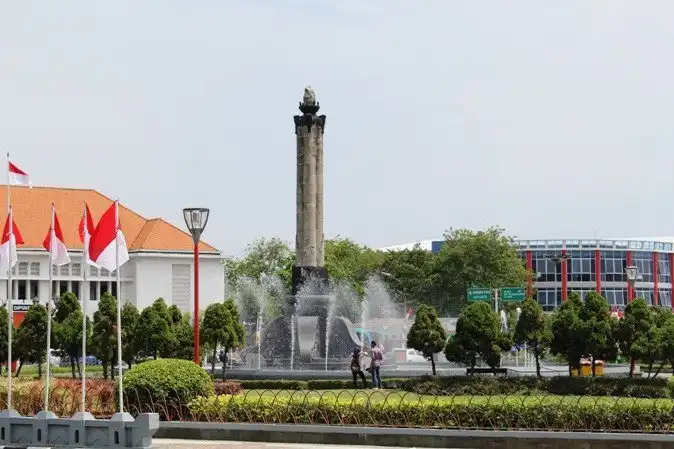 Các khách sạn gần Tugu Muda