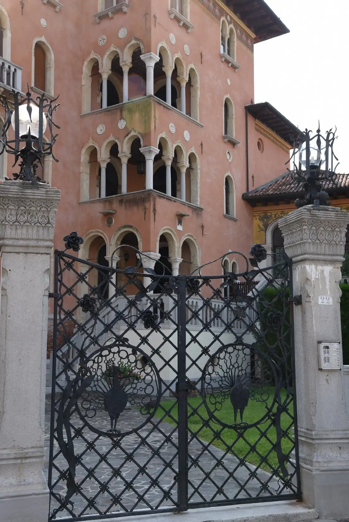 Hotel in zona Villa Perez