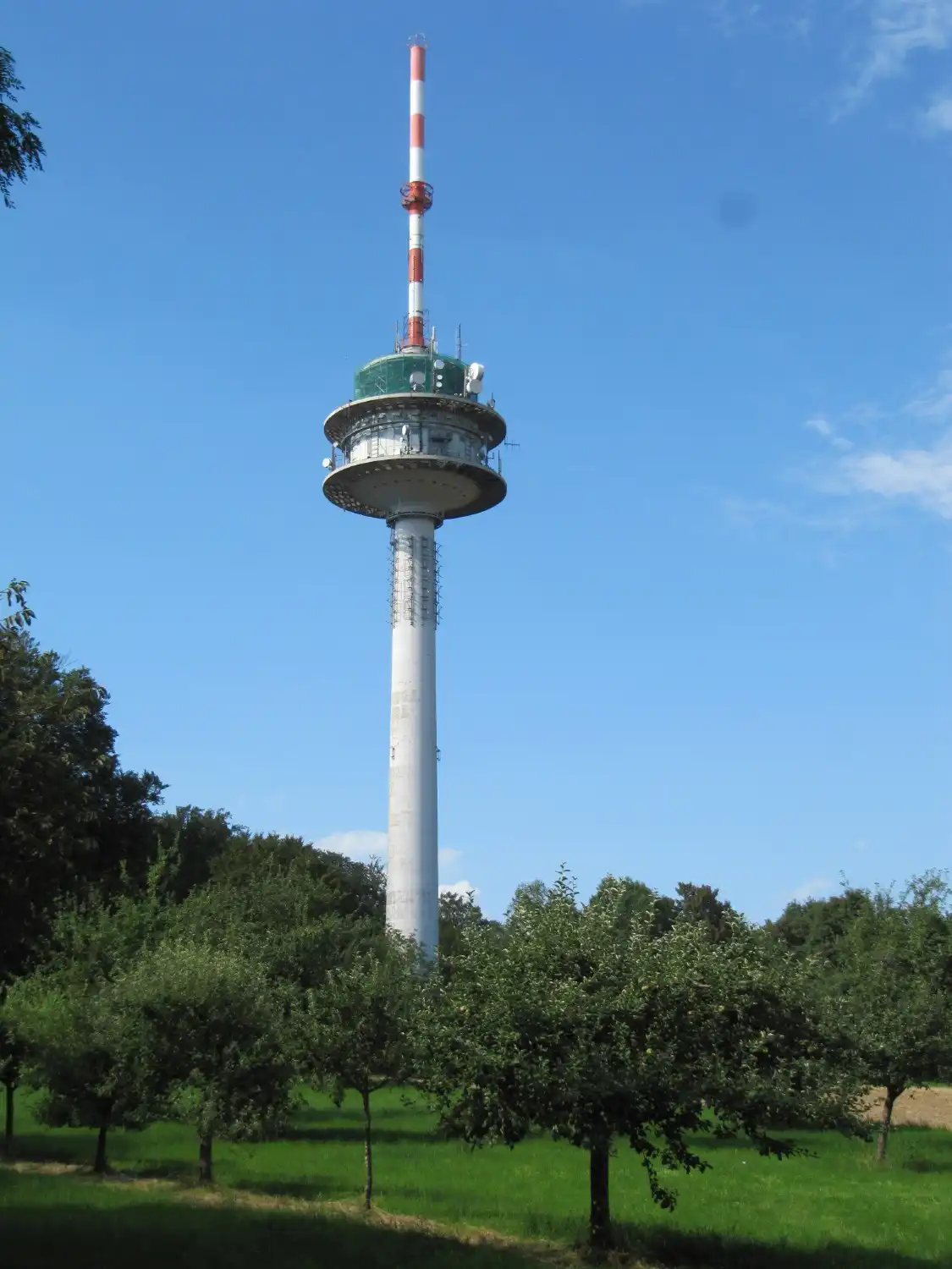 Hotels in der Nähe von Fernmeldeturm Grünwettersbach