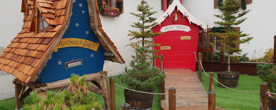 Parking Maison Du Père Noël