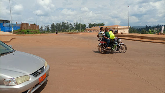 Carrefour Saint Thomas