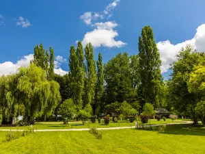 Camping et gîtes D'auberoche Dordogne Perigord