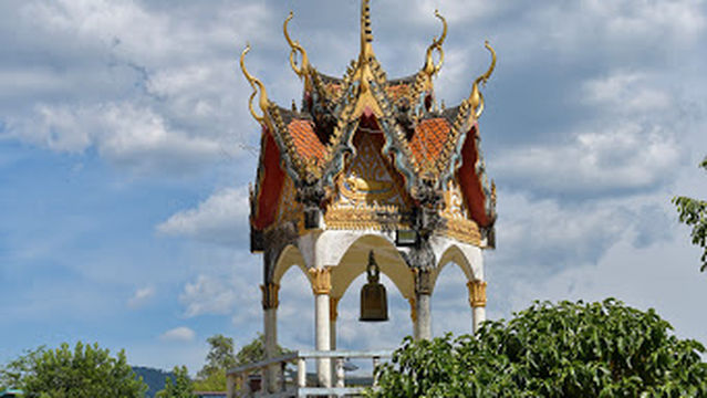Wat Phanat Nikhom
