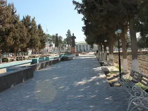 Monument Dzh. Balkhi
