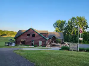 Deer Ridge Golf Club & Black Dog Tavern