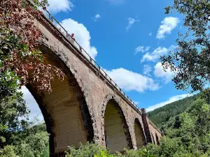 CENTRO DE INTERPRETACIÓN DE LA VÍA VERDE DEL VASCO NAVARRO Y TURISMO MONTAÑA ALAVESA