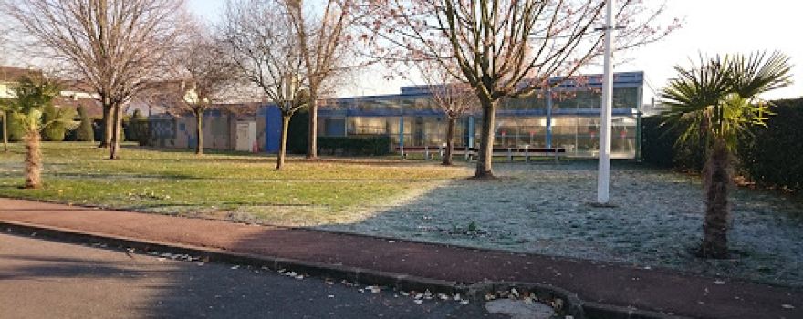 Piscine de Neuilly-Plaisance