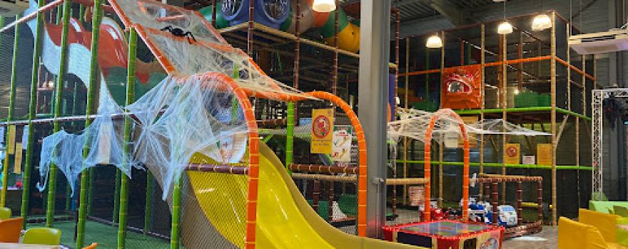 Max Aventure Oytier Saint Oblas I Parc de jeux indoor pour enfants