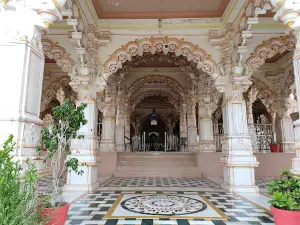 Shree Swaminarayan Mukhya Temple - Botad (Vadtal Gadi)